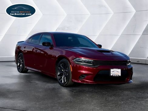 Used 2022 Dodge Charger R/T w/ Blacktop Package image 3