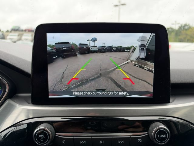Used 2022 Ford Escape Titanium FWD image 27