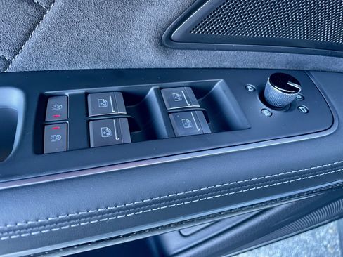 Used 2025 Audi S8 image 11