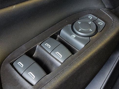 Used 2020 Chevrolet Equinox LT FWD image 27