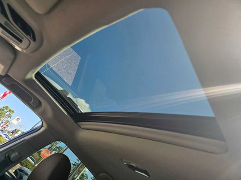 Used 2021 Subaru Outback Touring XT image 10