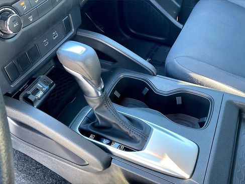 Used 2024 Nissan Frontier S image 15