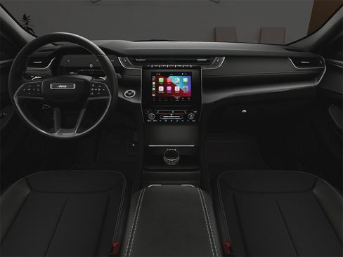 Used 2025 Jeep Grand Cherokee Altitude image 13