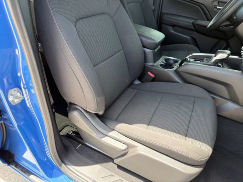 Used 2025 GMC Canyon Elevation RWD image 12