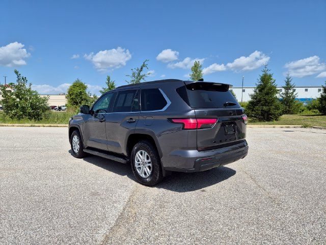 Used 2023 Toyota Sequoia SR5 w/ SR5 Premium Package AWD/4WD image 8