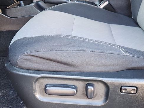 Used 2021 Toyota Tacoma TRD Sport w/ Technology Package image 17