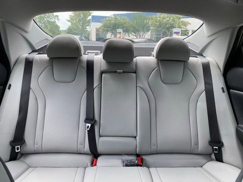 Certified 2025 Hyundai Elantra Limited image 38