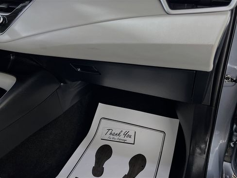 Used 2022 Toyota Corolla LE image 35