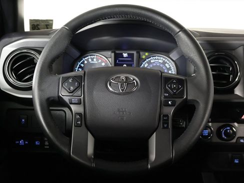 Used 2021 Toyota Tacoma TRD Sport image 32