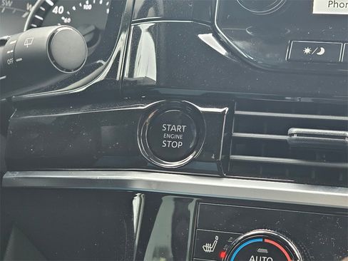 New 2025 Nissan Pathfinder SL w/ Lighting Package (N92) image 25