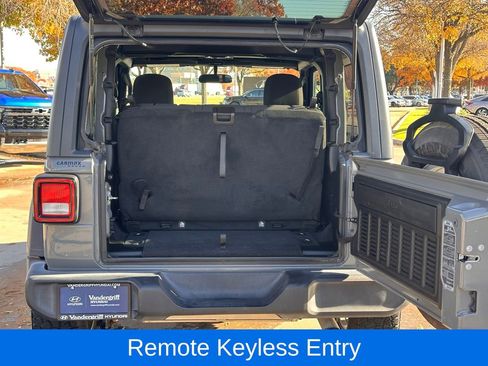 Used 2019 Jeep Wrangler Sport image 15