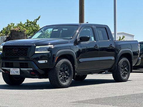 Certified 2022 Nissan Frontier PRO-4X image 8