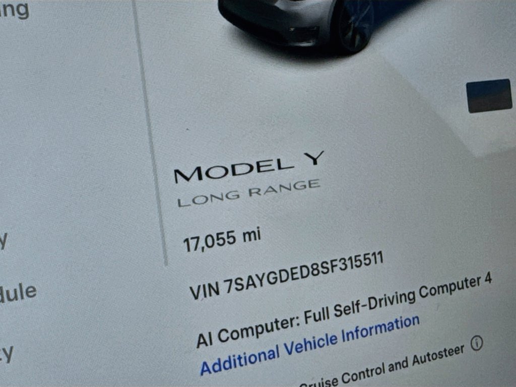 Used 2025 Tesla Model Y Long Range RWD image 11