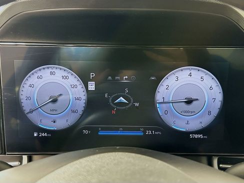 Certified 2024 Hyundai Elantra SEL image 12