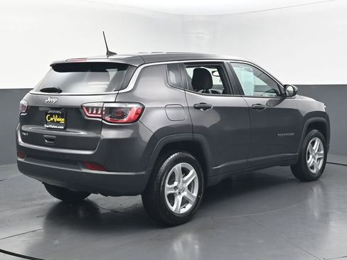 Used 2023 Jeep Compass Sport AWD/4WD image 5