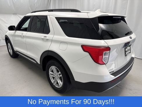 Certified 2023 Ford Explorer XLT w/ Equipment Group 202A image 5
