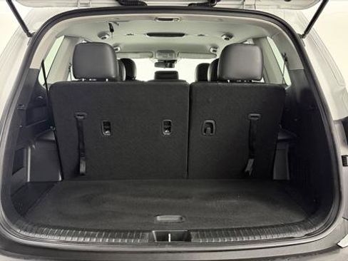 Used 2021 Kia Telluride LX FWD image 18