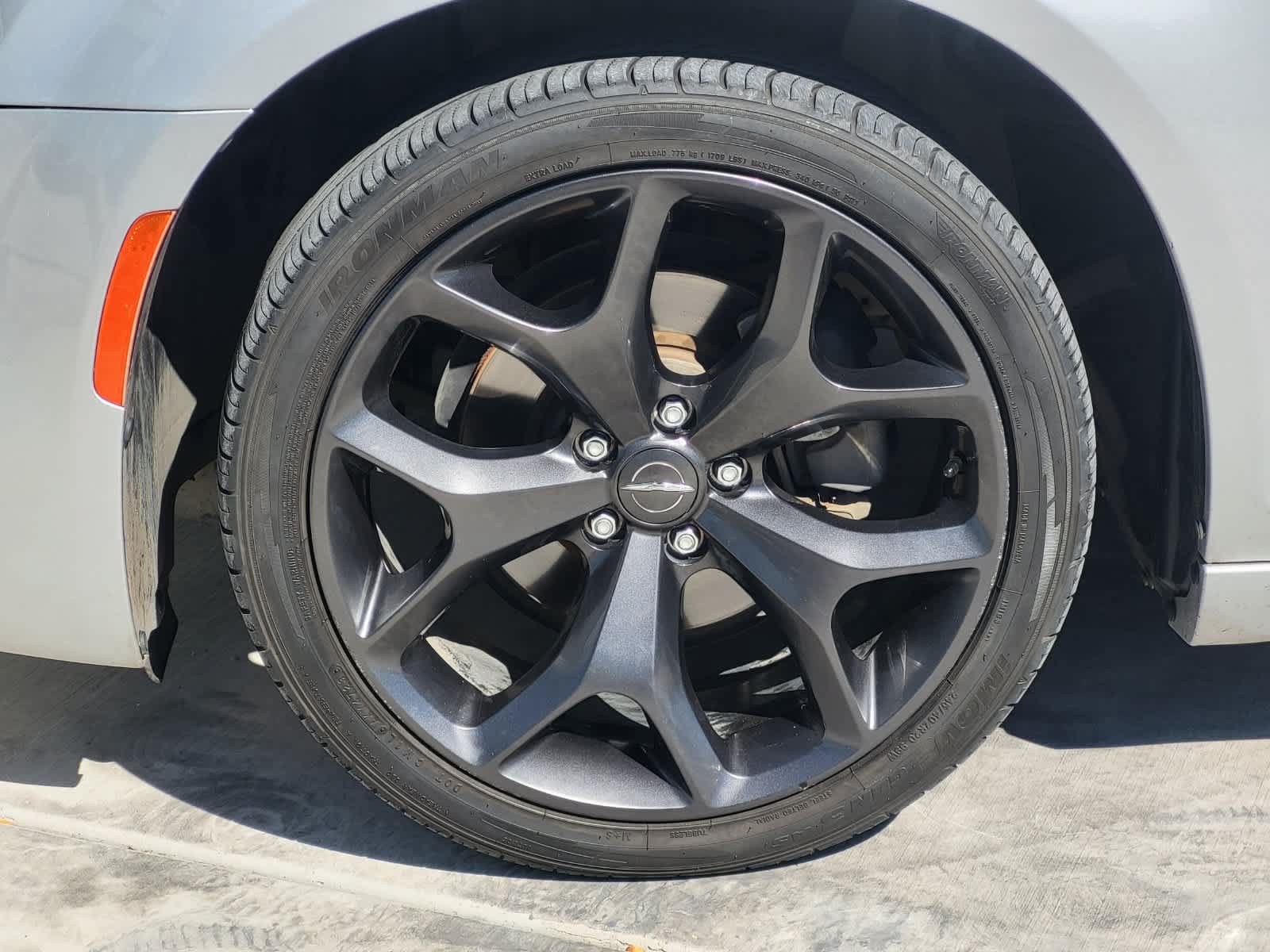 Used 2021 Chrysler 300 S RWD image 9