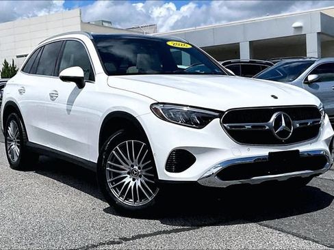 Used 2026 Mercedes-Benz GLC 300 4MATIC image 1