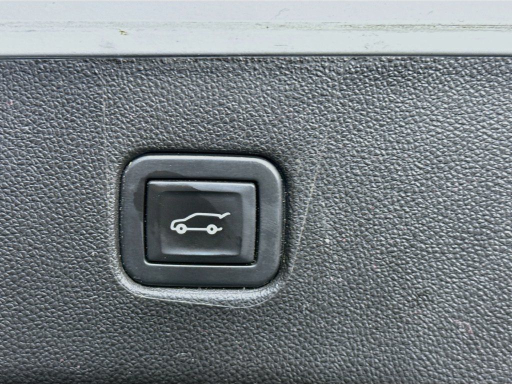 Used 2021 Chevrolet Blazer LT AWD/4WD image 28