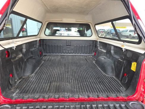 Used 2016 Chevrolet Silverado 1500 W/T w/ WT Convenience Package AWD/4WD image 18