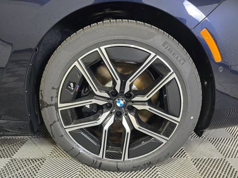 New 2026 BMW i7 xDrive60 AWD/4WD image 2