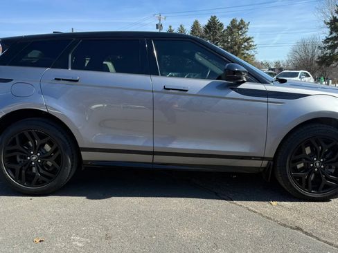 Used 2020 Land Rover Range Rover Evoque R-Dynamic SE image 12