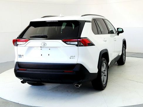 Certified 2025 Toyota RAV4 XLE AWD/4WD image 5