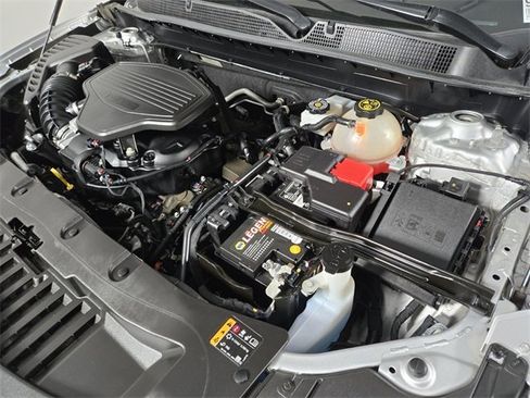 Used 2022 Chevrolet Blazer RS w/ Enhanced Convenience Package image 17