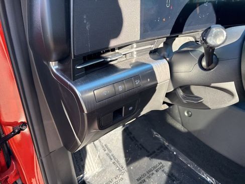 Used 2024 Hyundai Kona SEL image 19