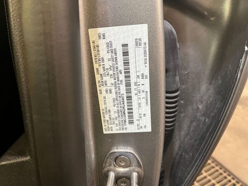 Used 2024 Ford Escape ST-Line image 29