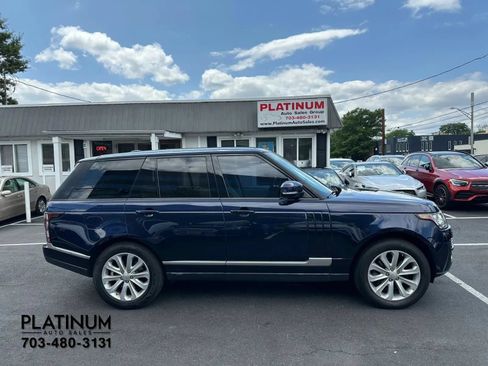 Used 2015 Land Rover Range Rover HSE AWD/4WD image 2