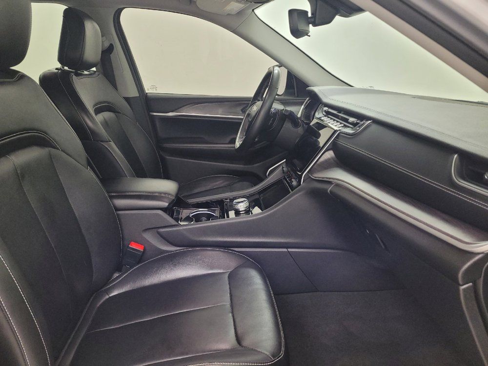 Used 2022 Jeep Grand Cherokee L Limited RWD image 21