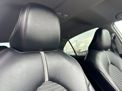 Used 2023 Toyota Camry SE image 16