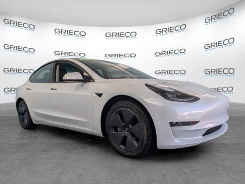 Used 2023 Tesla Model 3 Standard Range RWD image 1