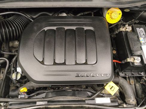 Used 2019 Dodge Grand Caravan GT FWD image 30