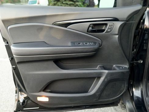 Used 2023 Honda Passport Elite image 17