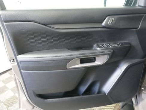 Used 2025 Ford Ranger XLT AWD/4WD image 25