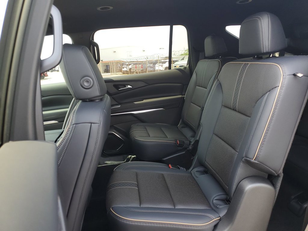 New 2026 Chevrolet Traverse High Country AWD/4WD image 31