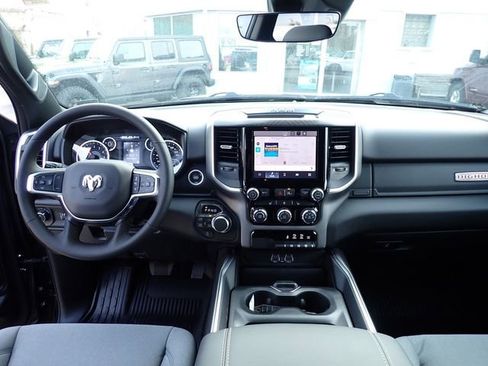 New 2026 RAM 1500 Big Horn AWD/4WD image 14