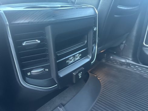 Used 2023 RAM 1500 Laramie image 32