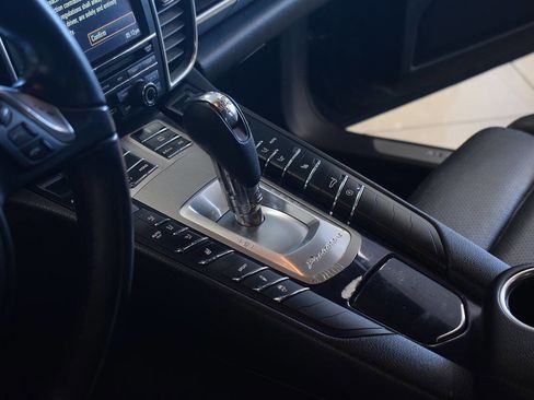 Used 2012 Porsche Panamera 4 image 59