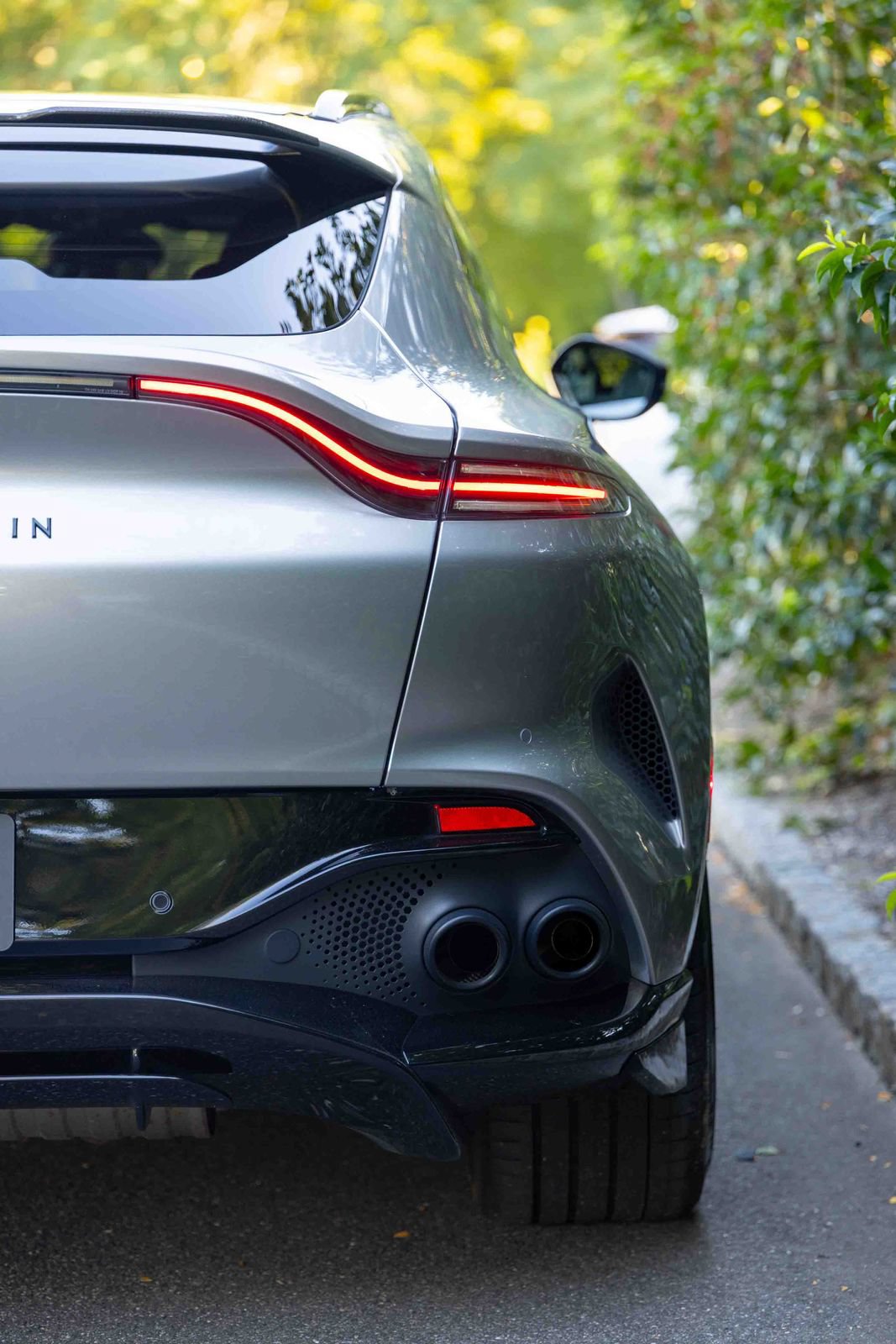 Used 2023 Aston Martin DBX 707 AWD/4WD image 28