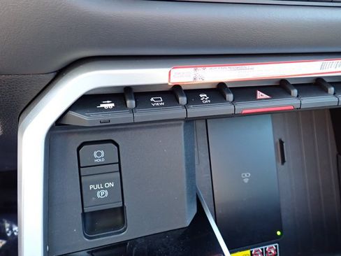 Used 2025 Toyota Sequoia Platinum AWD/4WD image 24