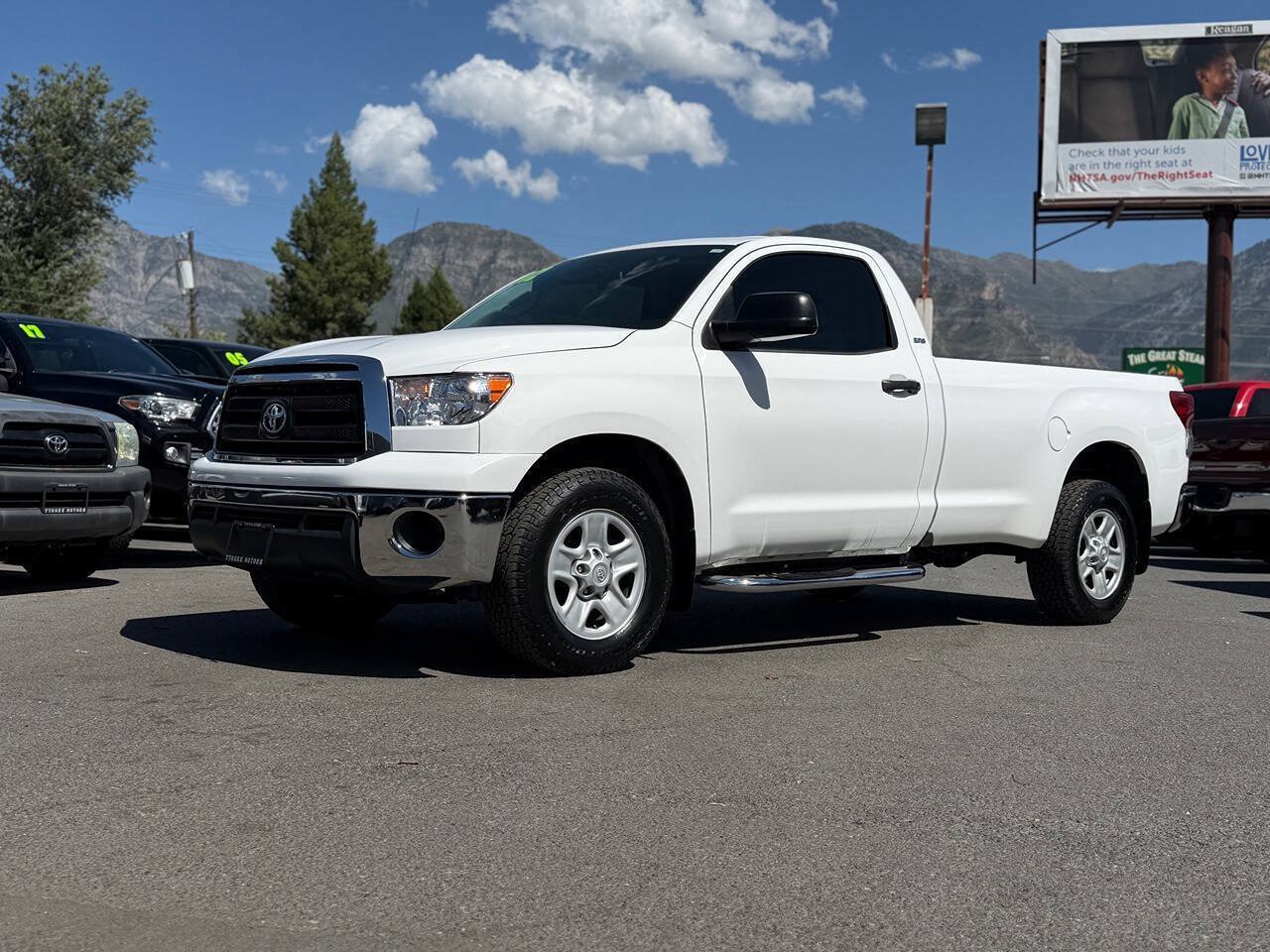Used 2012 Toyota Tundra 2WD Regular Cab Long Bed w/ SR5 Pkg image 1