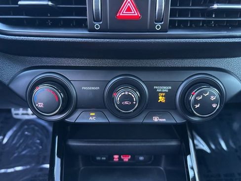 Used 2021 Kia Forte GT-Line w/ GT-Line Premium Package image 18