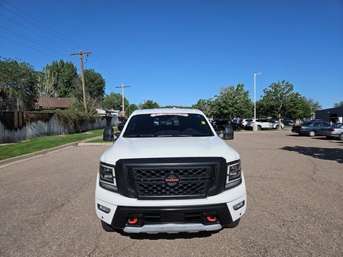 Used 2021 Nissan Titan PRO-4X w/ Pro-4x Utility Package AWD/4WD image 5