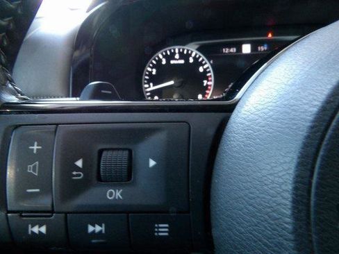 Certified 2024 Nissan Pathfinder SL image 41