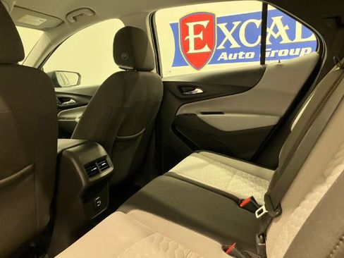 Used 2020 Chevrolet Equinox LS image 34