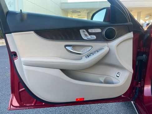 Used 2021 Mercedes-Benz C 300 Sedan image 21